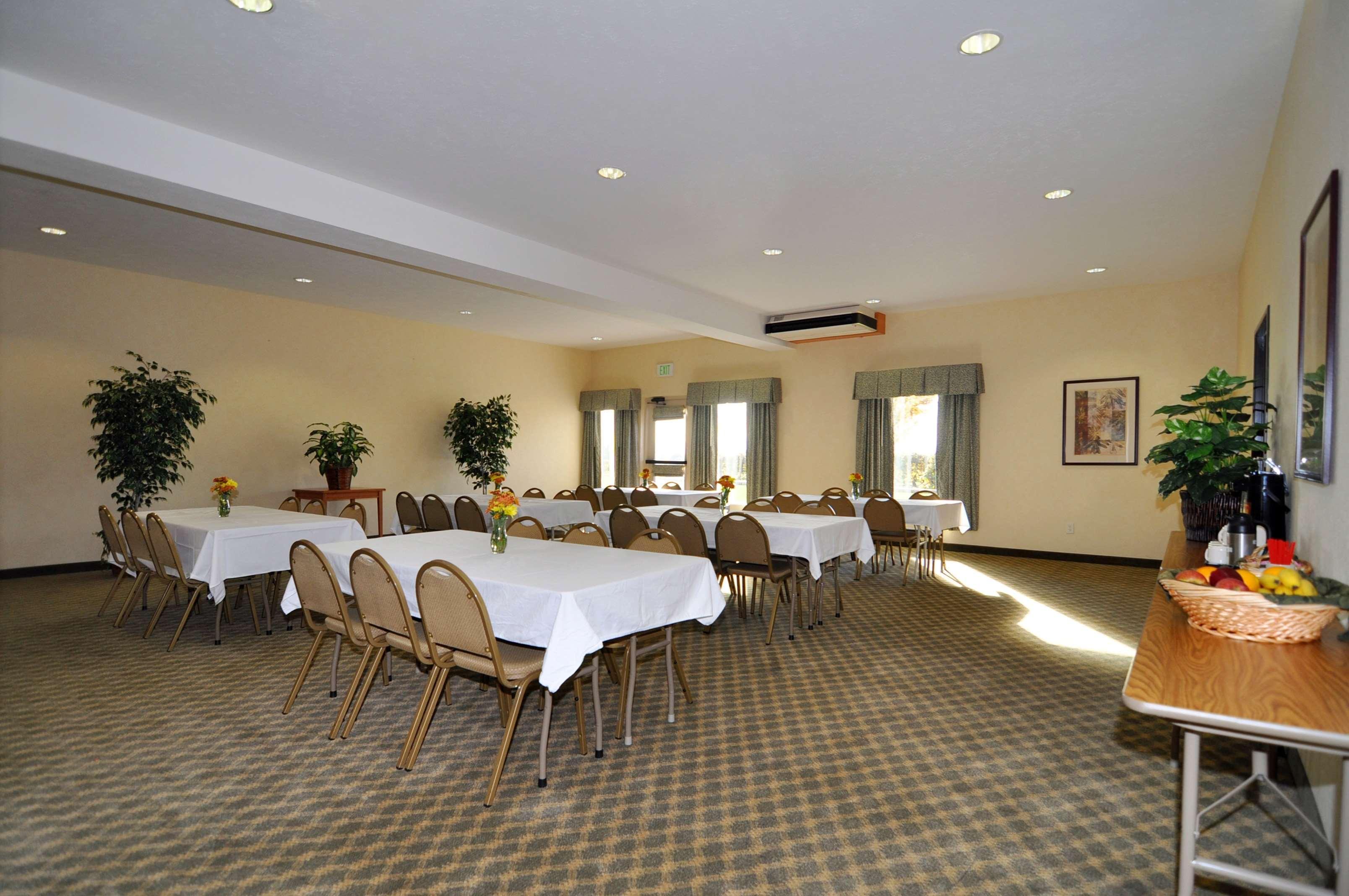 Best Western Plus Grapevine Inn Sunnyside Bagian luar foto