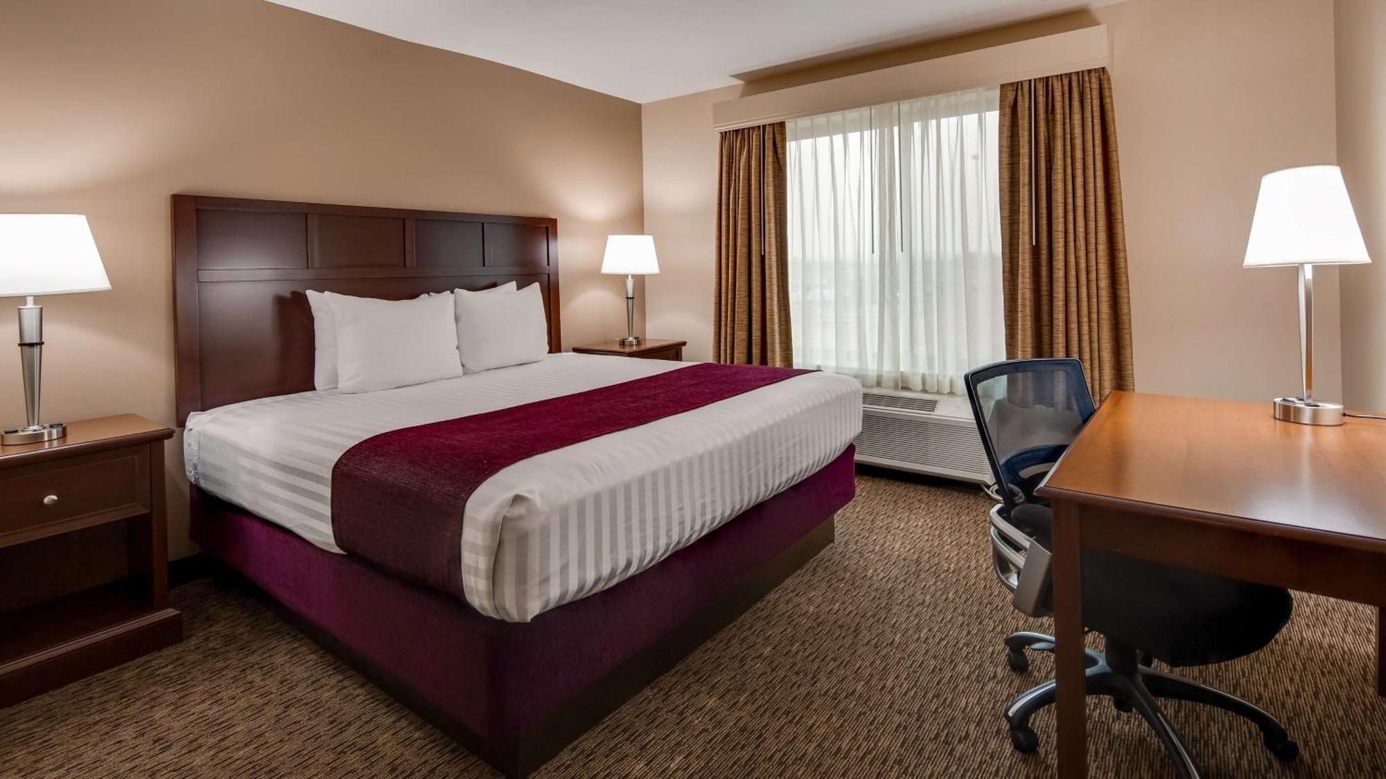 Best Western Plus Grapevine Inn Sunnyside Bagian luar foto