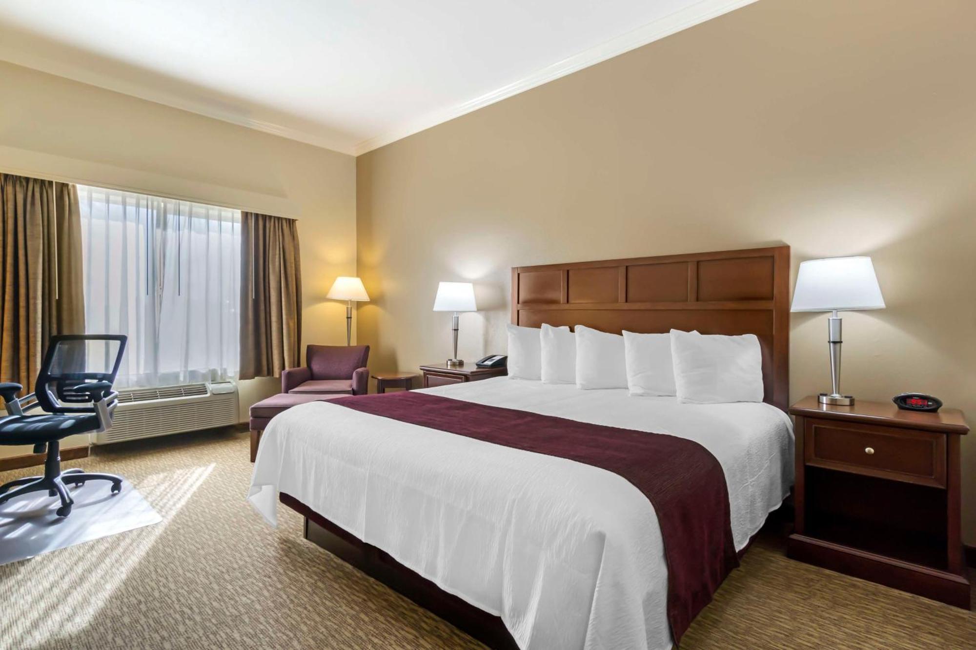 Best Western Plus Grapevine Inn Sunnyside Bagian luar foto