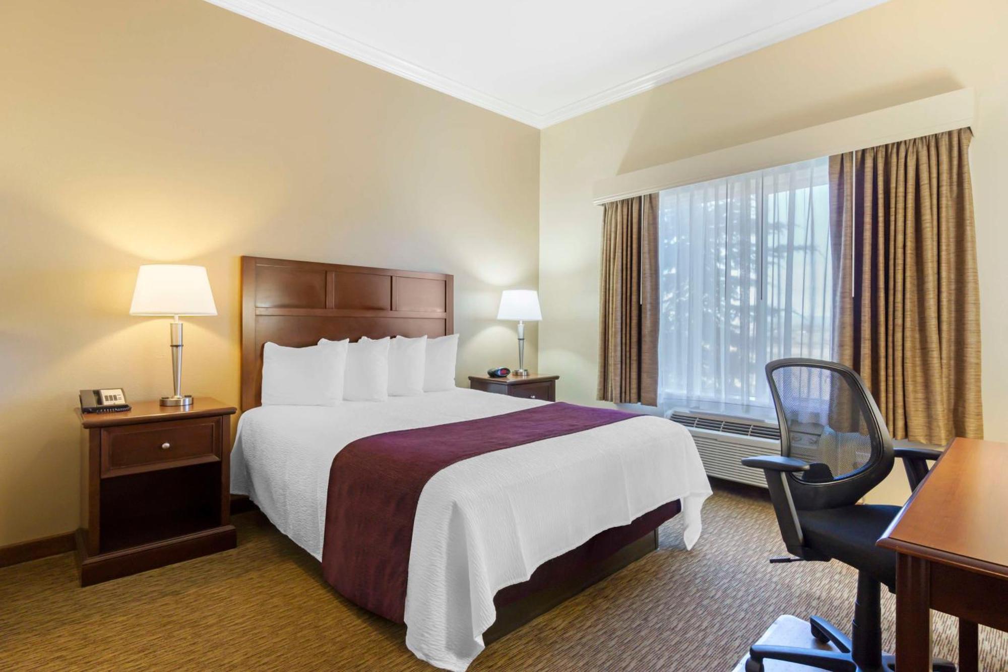 Best Western Plus Grapevine Inn Sunnyside Bagian luar foto